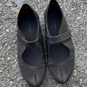 NIKE x SKIMS RIFT COCOA SHOES